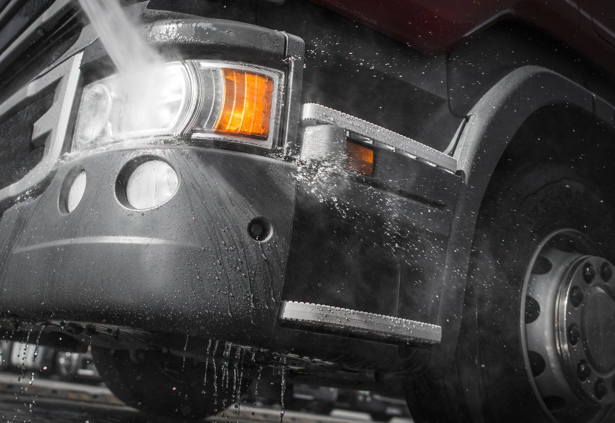 HOW TO CLEAN TRUCKS AND SUVS
