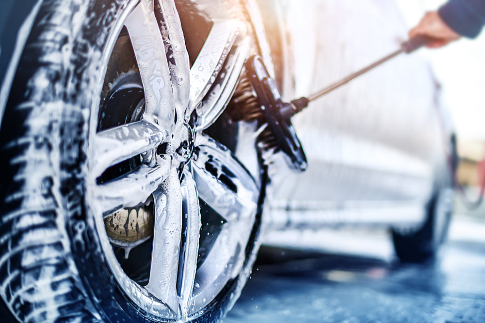 HOW TO CLEAN WHEELS AND TIRES LIKE A PRO