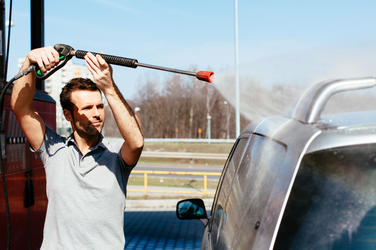 How to Wax Your Vehicle at a Self-service Car Wash Correctly